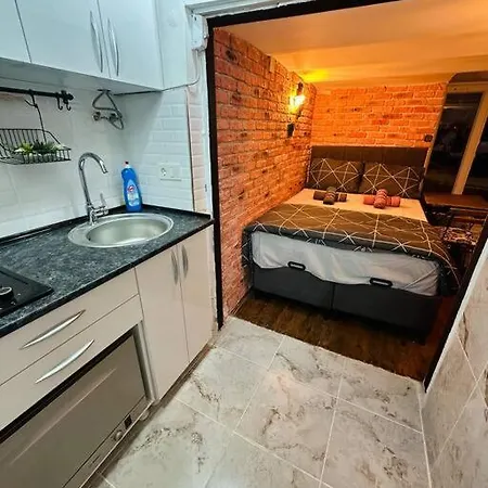 Luxury In Taksim Square Appartamento *